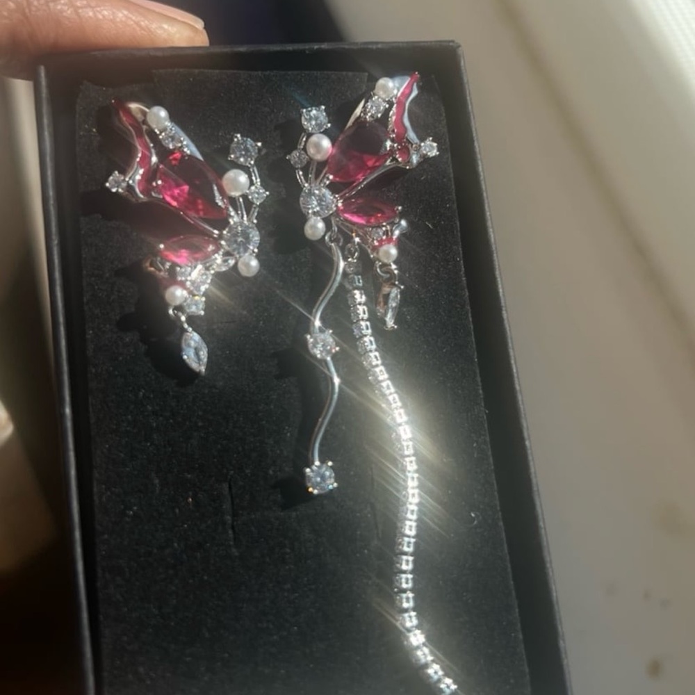 Gorgeous new sapphire shades asymmetrical butterfly silver earrings #272 - Picture 9 of 12